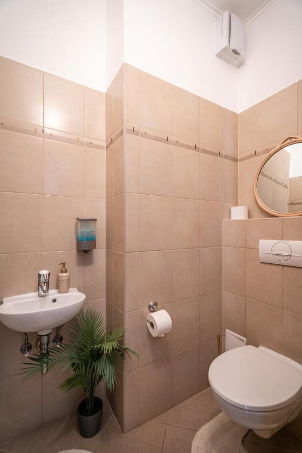 Prime Location Apartmán